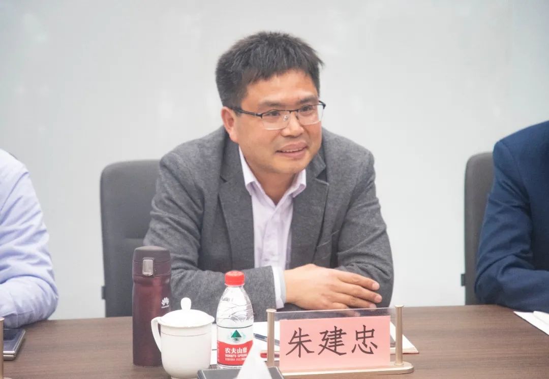 122059gvrij66l44u6e1gb63z6