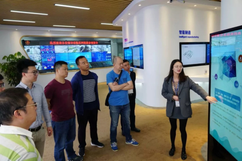 1353454ugktlcqx006c9c9angz