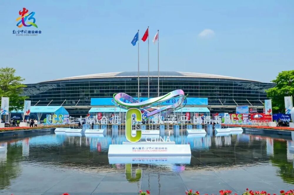 1715361sa2ebdi4ljy4vx5bw7d